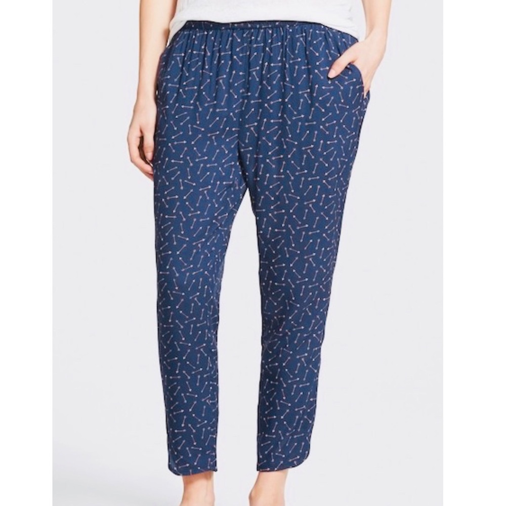 Patterned pants